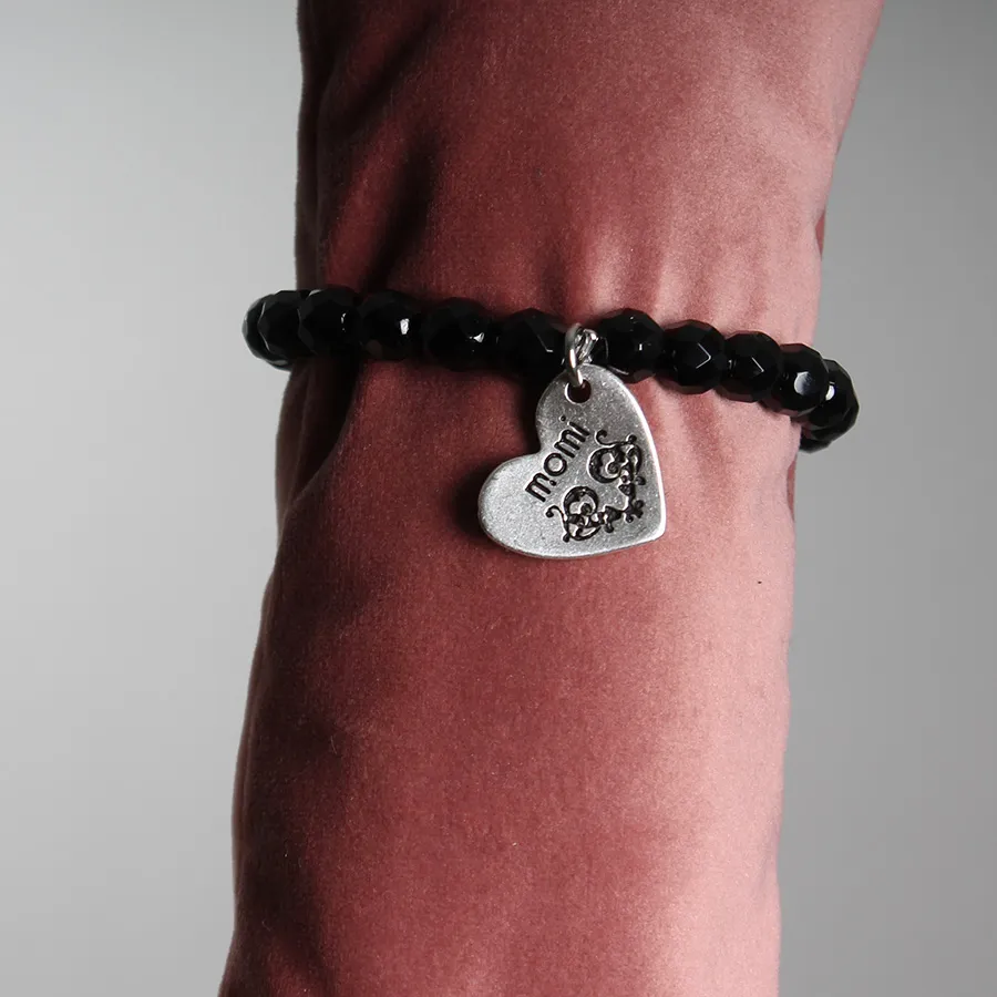 Bracciale nero lucido cuore