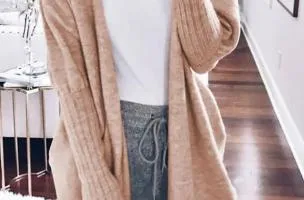 Cardigan in maglia con tasche, grigio