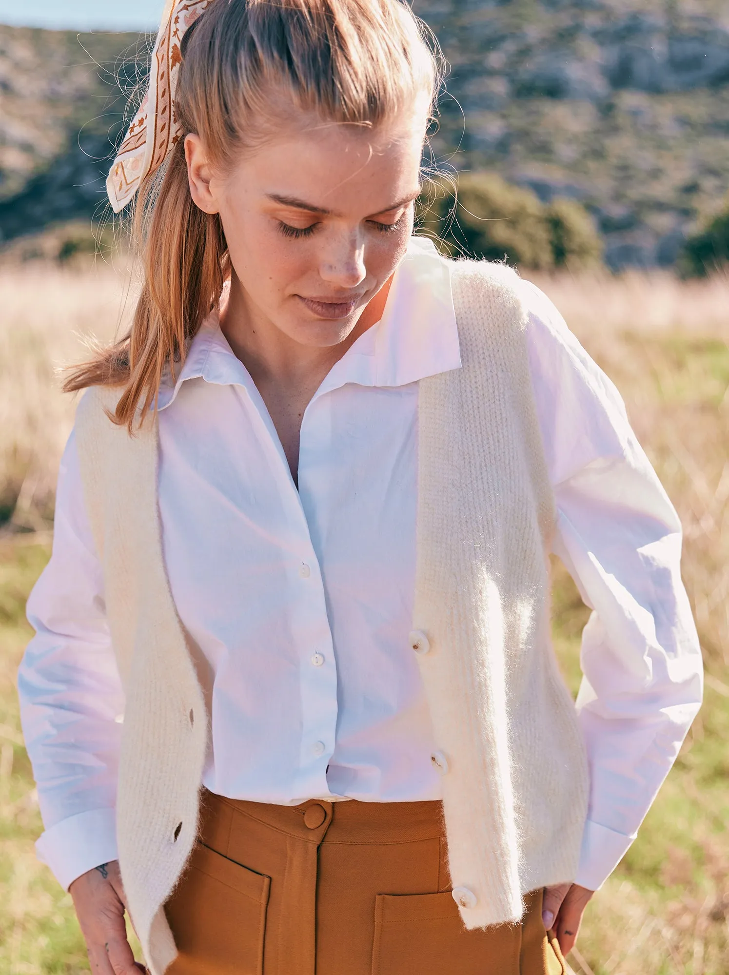 Cardigan senza maniche lavorato a maglia - BEIGE