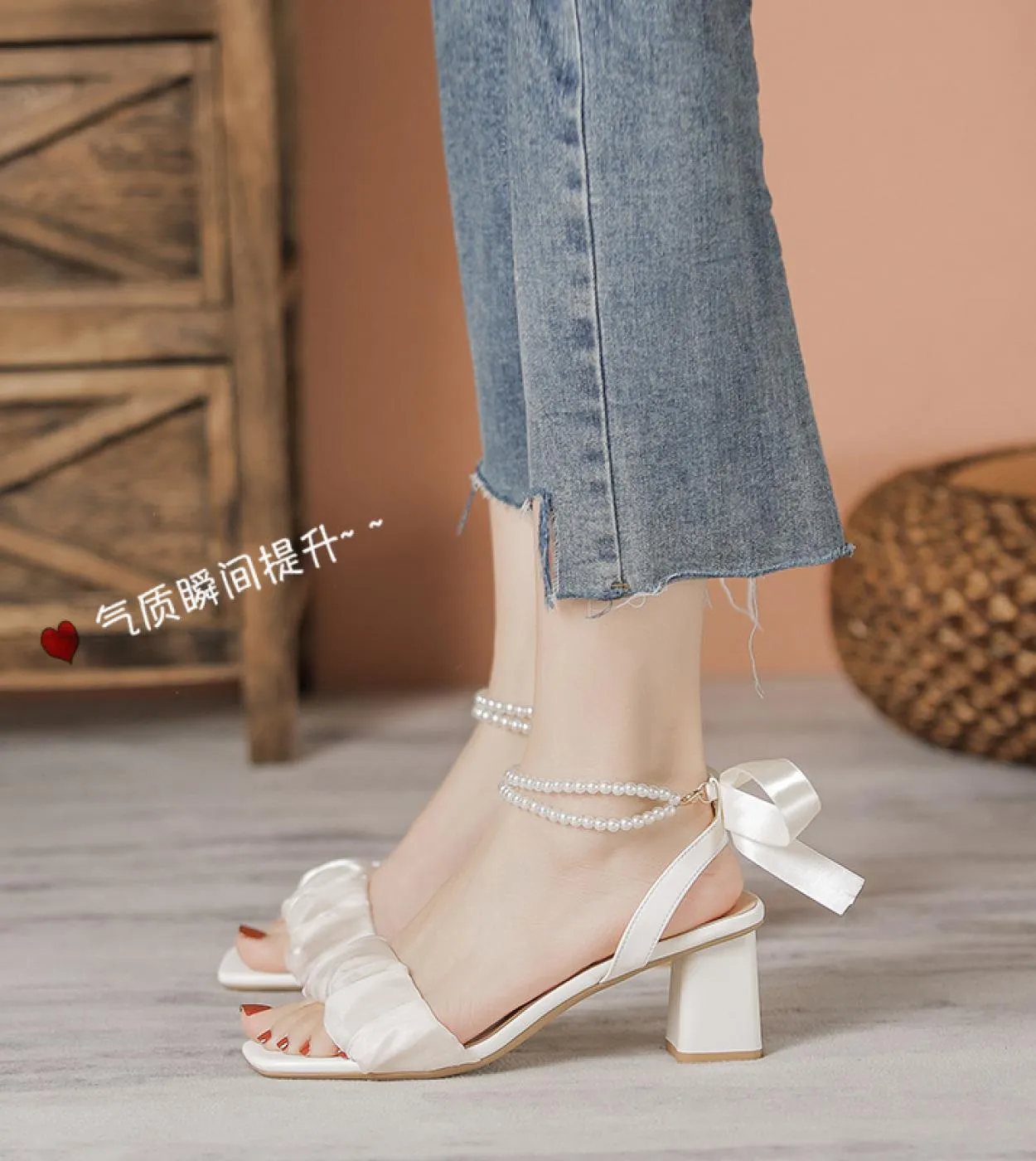 Dolce tacchi alti pizzo sandali donna estate 2022 eleganti scarpe da donna stringa perline spedizione gratuita sandali rosa arco