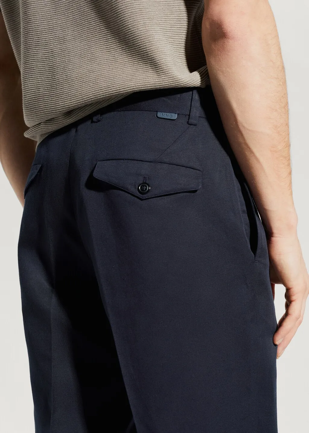 Pantaloni slim-fit lyocell lino