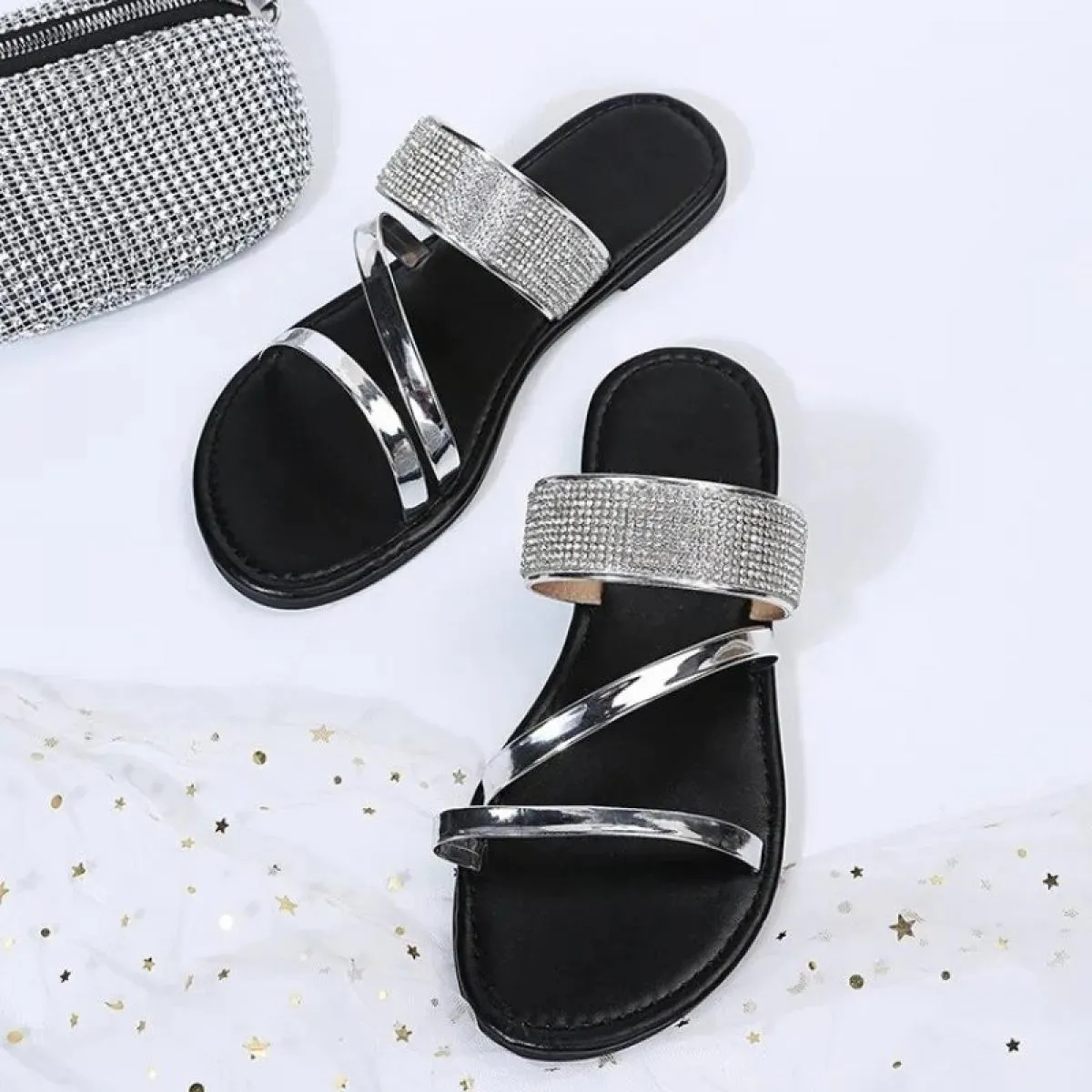 Sandali estivi da donna Sandali piatti scintillanti con strass Slide da donna alla moda da spiaggia scintillanti eleganti slip o