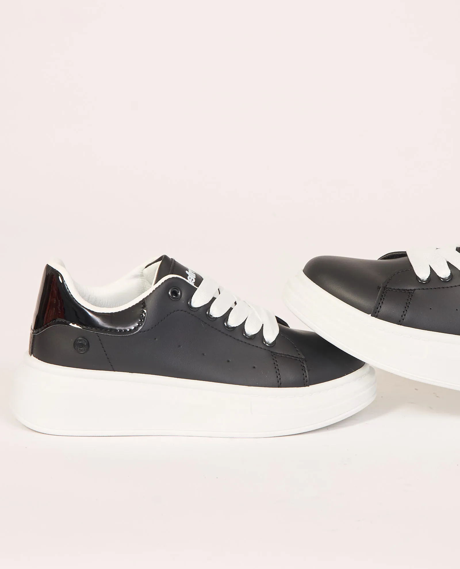 Sneaker donna Refresh con suola in gomma